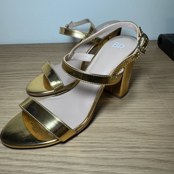 bp Gold Minimalist Heels - Picture 5 of 6